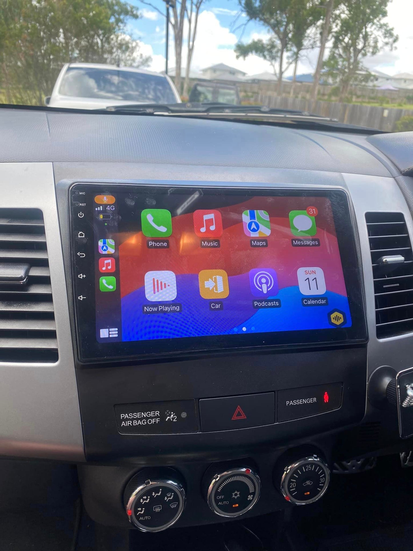 Mitsubishi Outlander 2007-2012 9" Carplay Kit