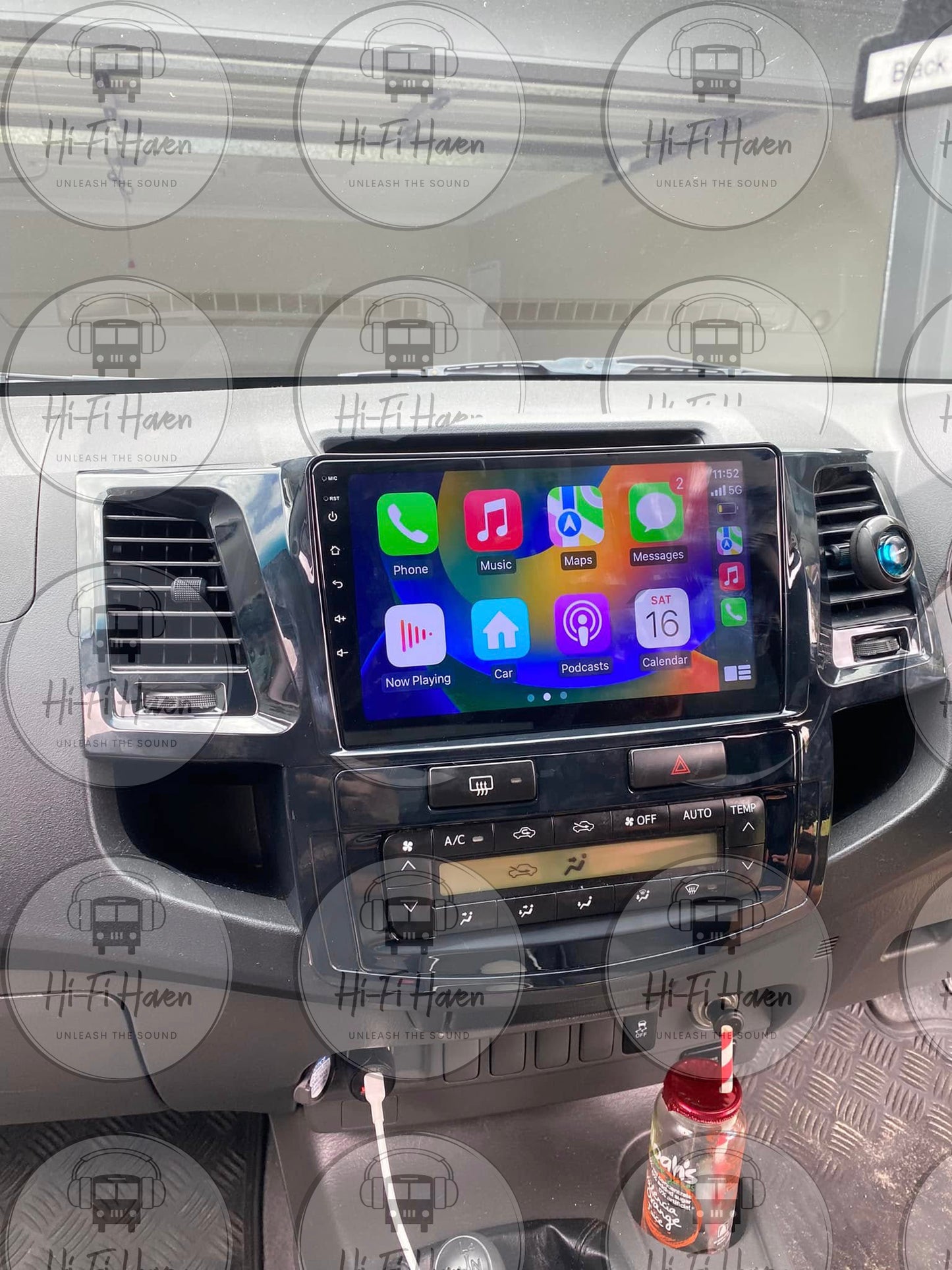 Toyota Hilux 2005 - 2015 9" Carplay Kit